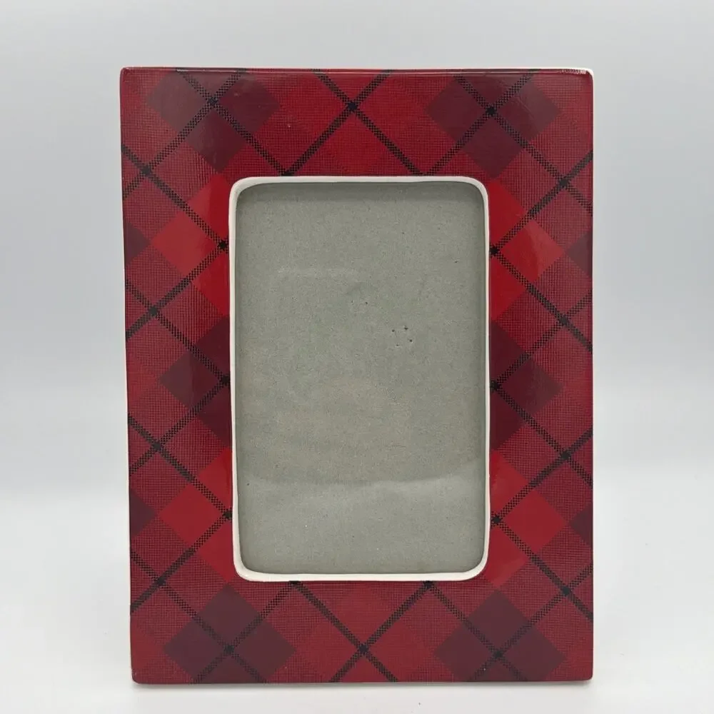 Bath & Body Works Christmas Plaid Picture Photo Frame 4x6 Red Ceramic Argyle